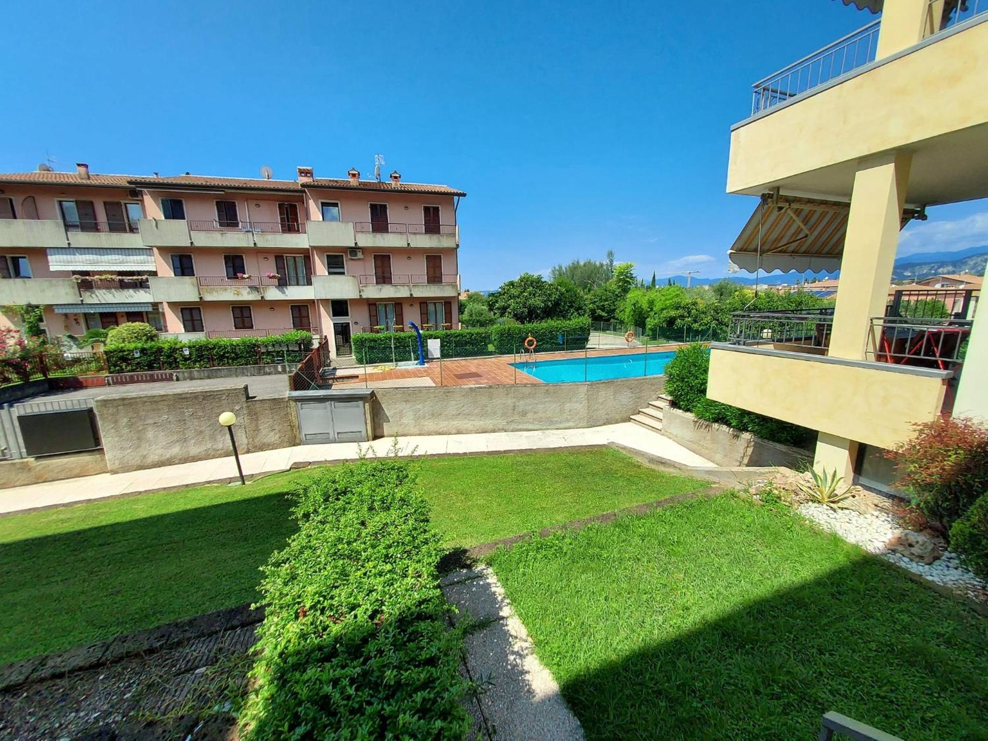 Apartmentsgarda - Residenza Elisabetta 10 Μπαρντολίνο Εξωτερικό φωτογραφία